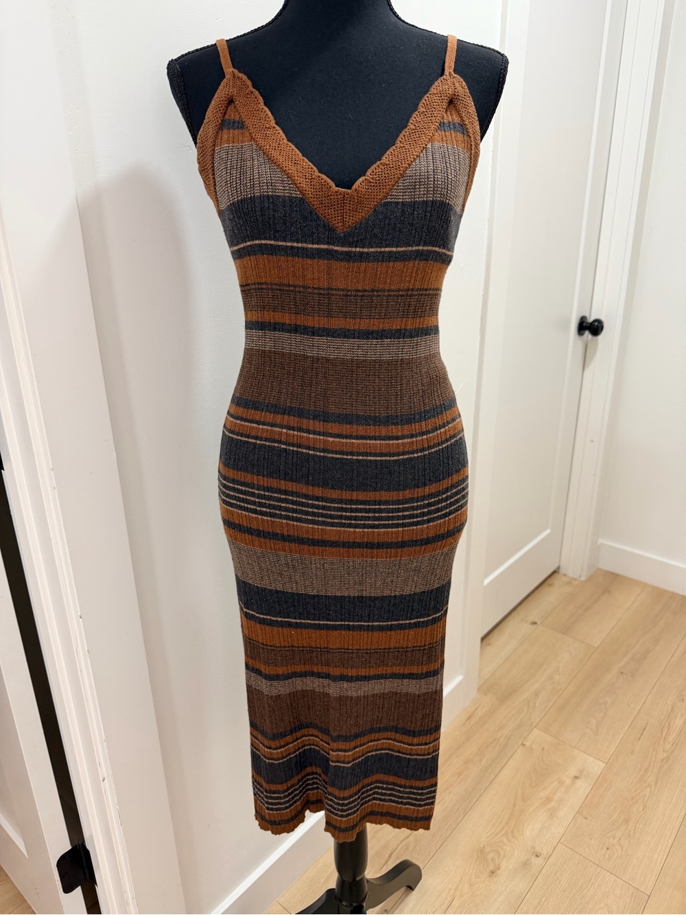 L'AGENCE Sandi Striped Knit Midi Dress - Picture 3 of 13